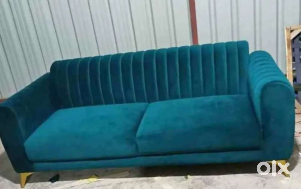 3 seater sofa with round handle with stripes model and beautiful look