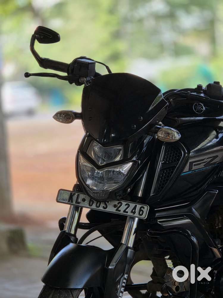 Fz v3 very Showroom condition, Urgent selling, Price negotiable
