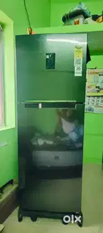 9 Months Old Samsung Fridge for Sale