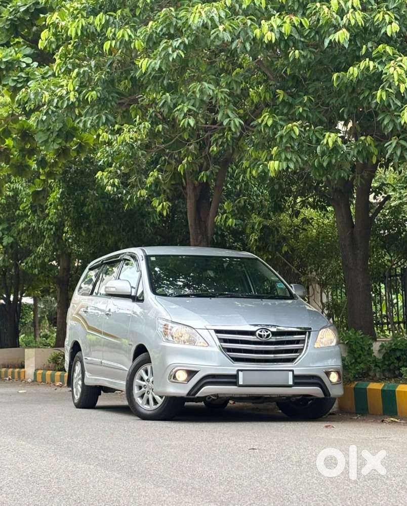 Toyota Innova 2.5 V 7 STR, 2015, Diesel