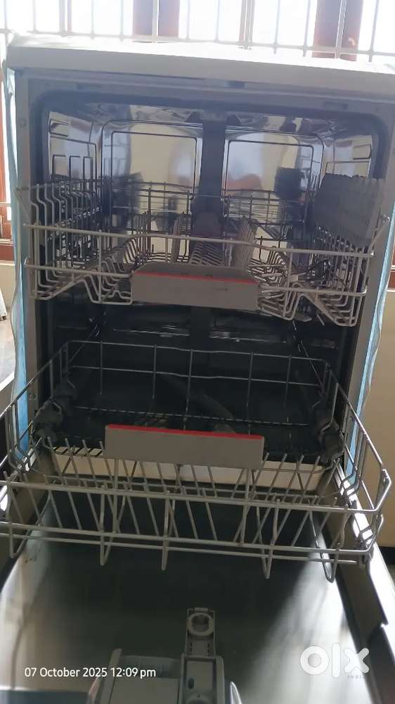 Utensils Washing machine