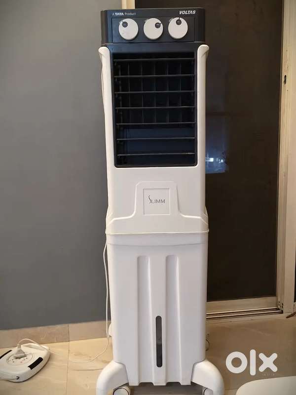 Rarely used VOLTAS Slimm 55 Litres Tower Air Cooler