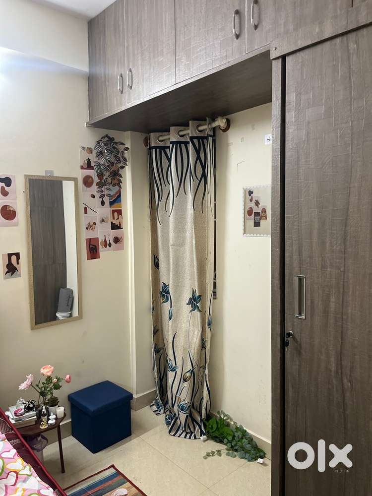 good flat without deposit with fully furnished all eminities