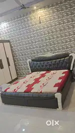 Big size bed with comfort mattresse