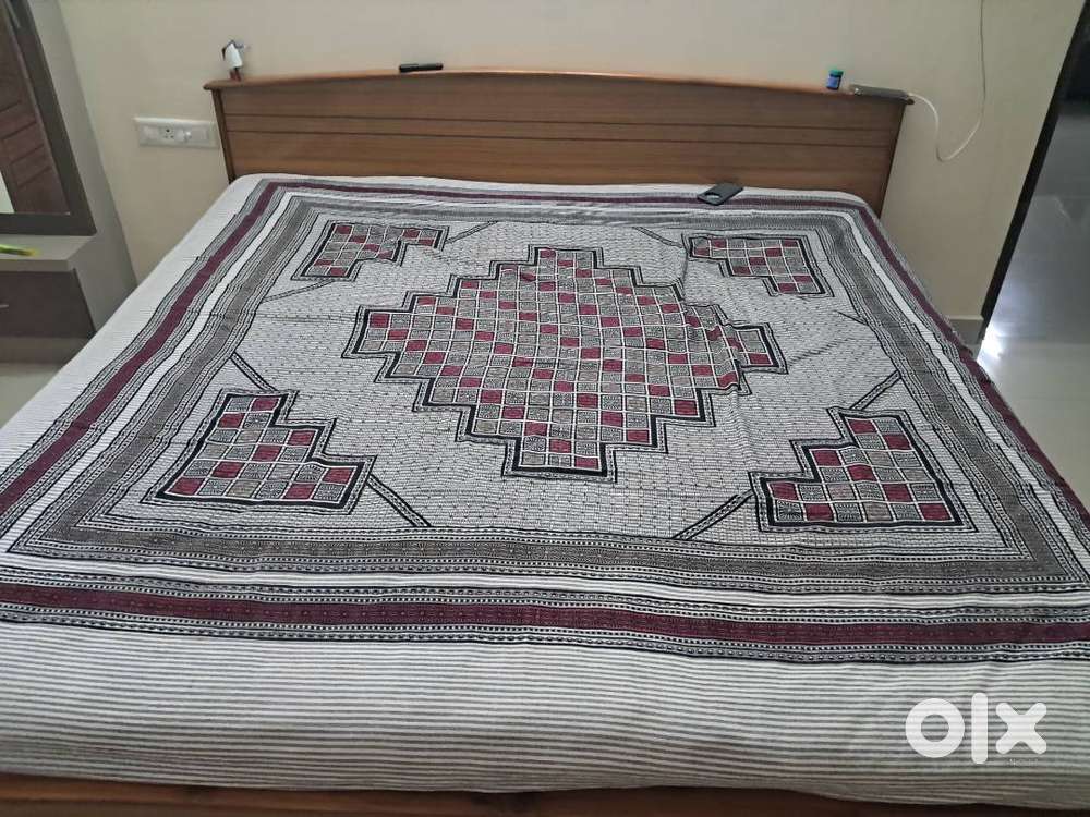 Super King Size 8” Spring Mattress – Excellent Condition – ₹3200 Only!