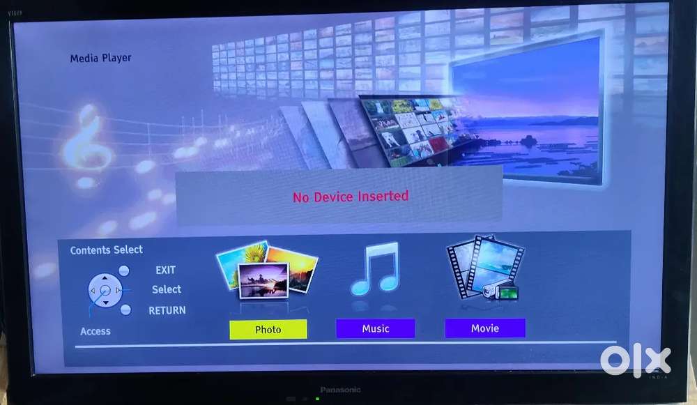 32 inch LED TV with wall mounting bracket