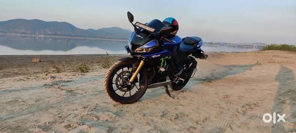 Yamaha R15 v3 BS iv