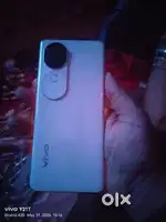 Vivo v 40e.  8.  128. H touch Karek h halka.