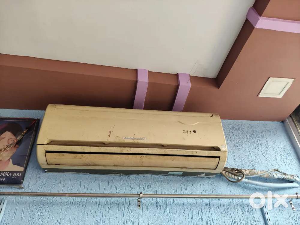 AC BRAND NEW CONDITION