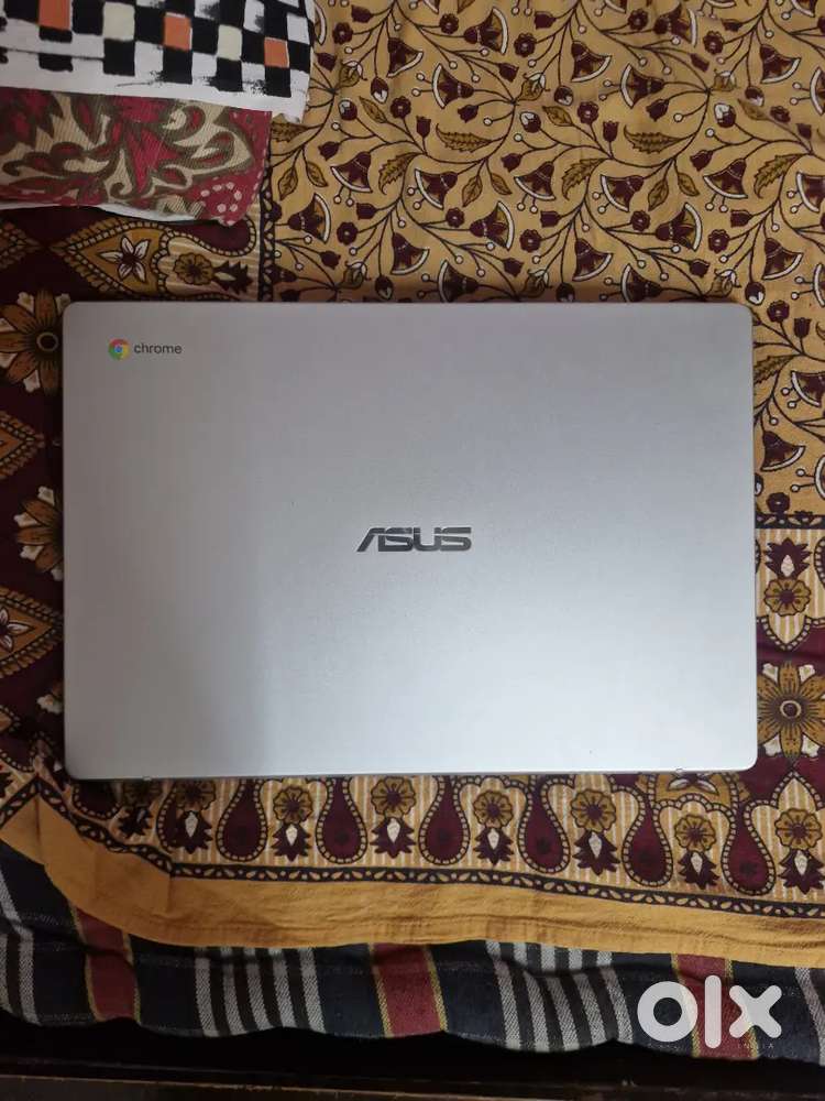 ASUS Chrome Book,  touch screen