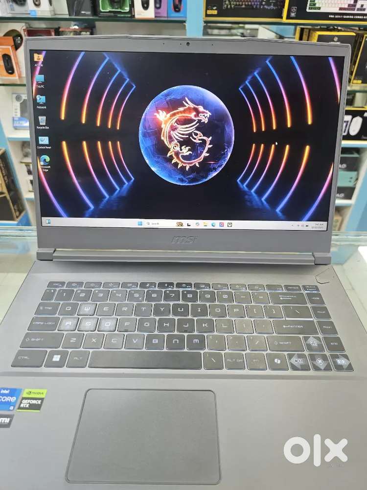 MSI THIN 15 GAMING LAPTOP