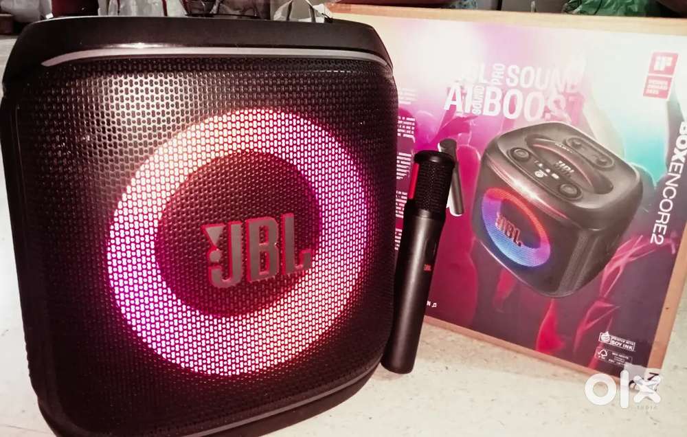 This is the original brand of JBL smart party box only 1 month old