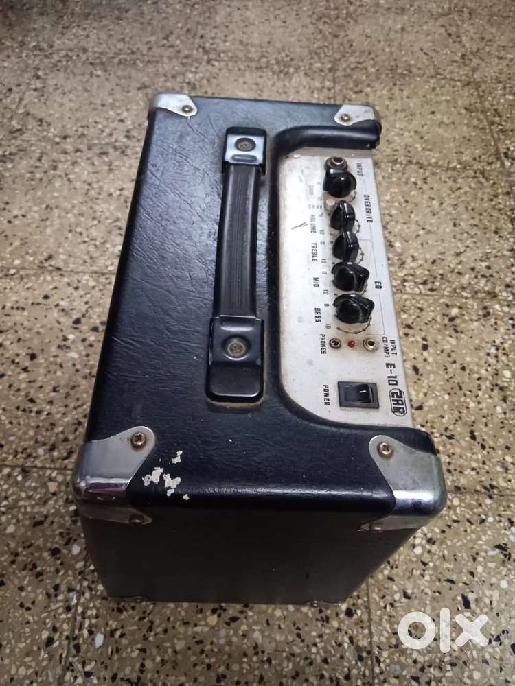 Sound speaker