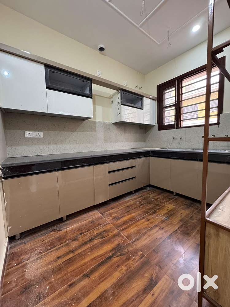 READY TO MOVE 2BHK Fully Furnished Flat for sale in just 44.90lac