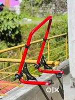 Paddock stand