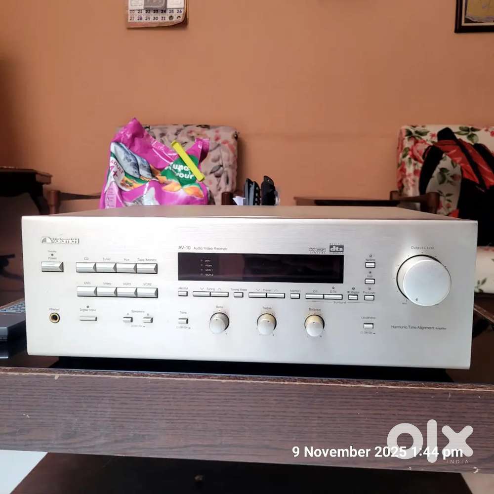 Nakamichi AV-10 Dts receiver