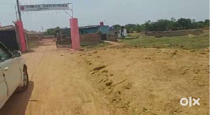 झारखंड की राजधानी रांची के , सिमलिया में धोनी  हाउस के बगल में , 11 डि