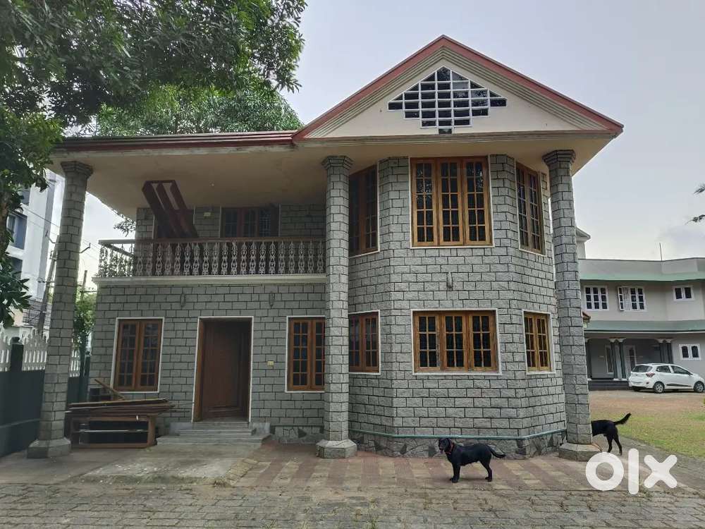 Indipendent house office clinical available Padamugal