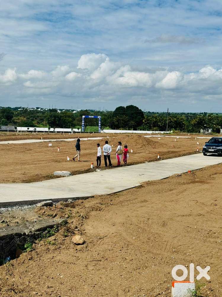 Plots in Shikrapur