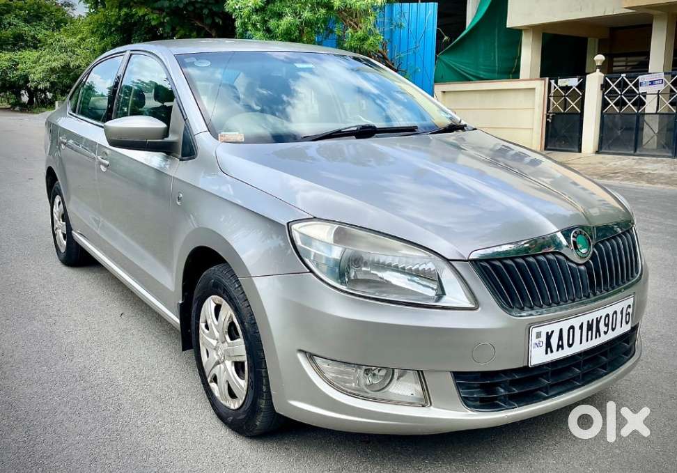 Skoda Rapid 1.6 MPI AT Ambition, 2014, Petrol