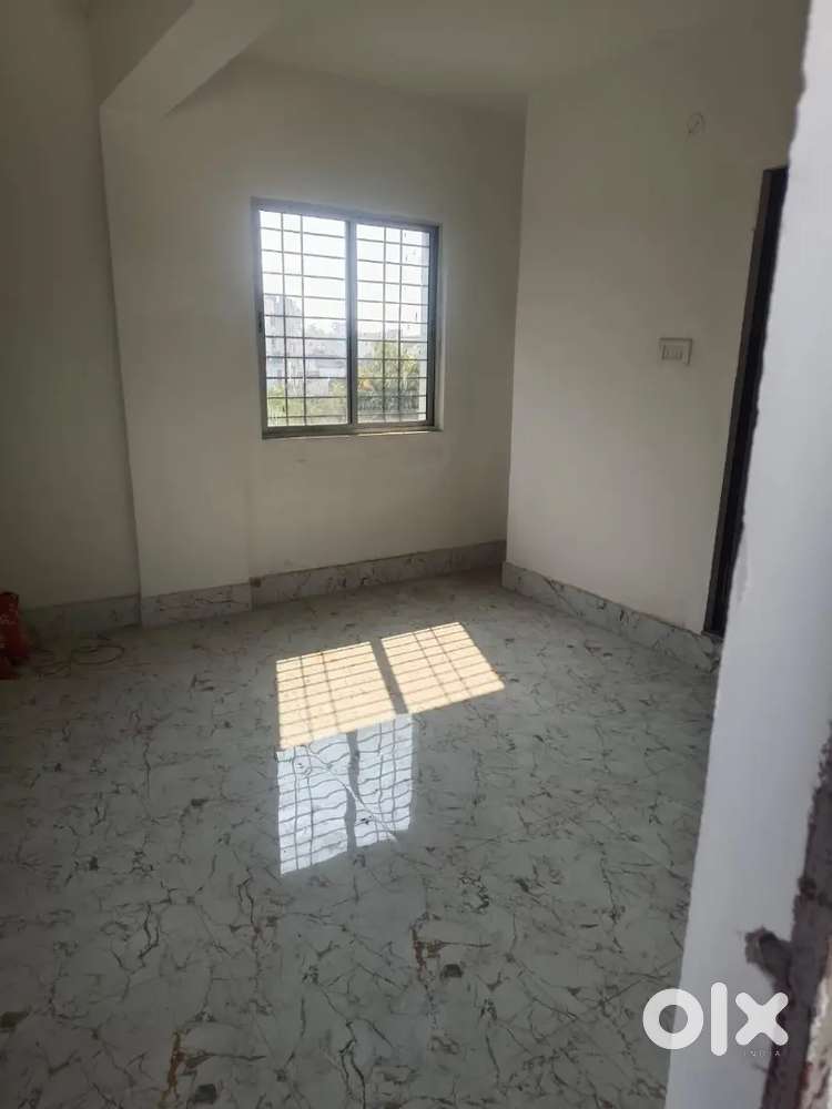 3bhk flat available for rent in adityapur near mahindra showroom