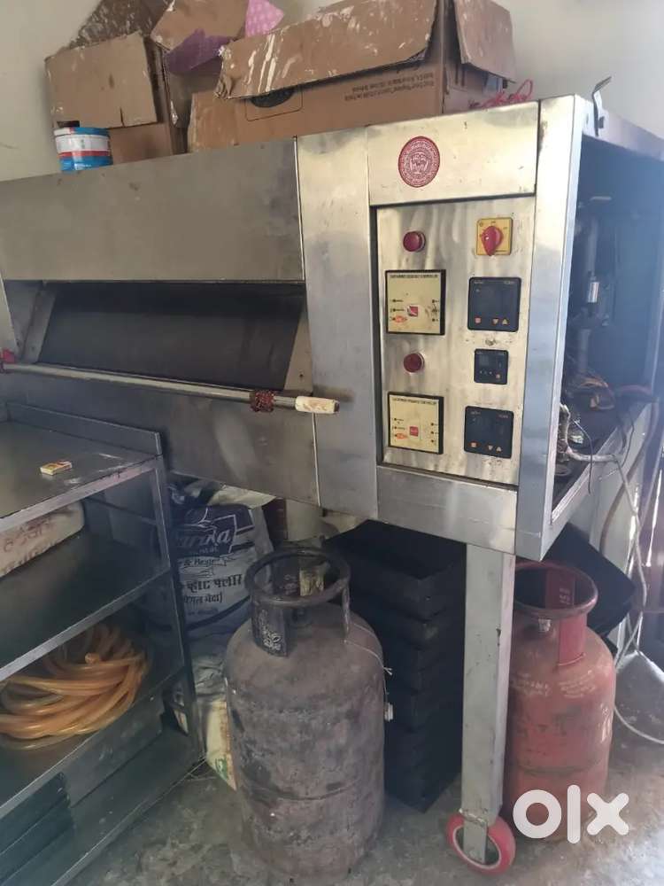 Bakery oven and mixture