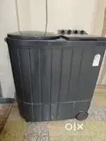 Semi automatic washing machine