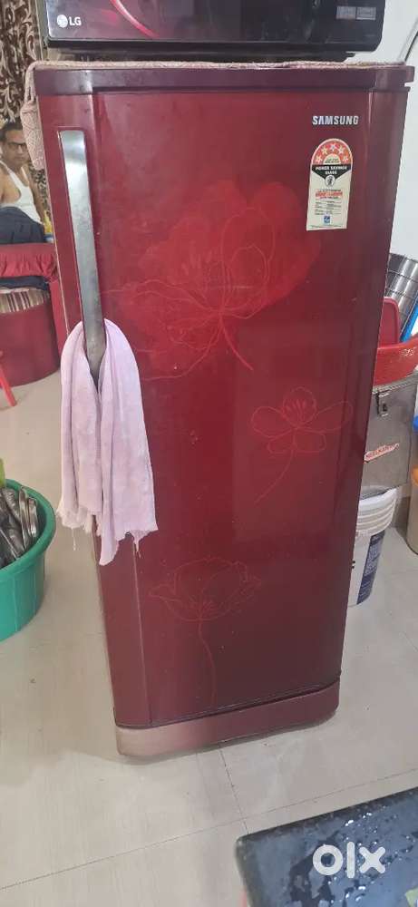 5 star samsung refrigerator good condition
