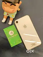 IPHONE XR 128GB 100% - FLAWLESS CONDITION MOBILE WITH BILL.