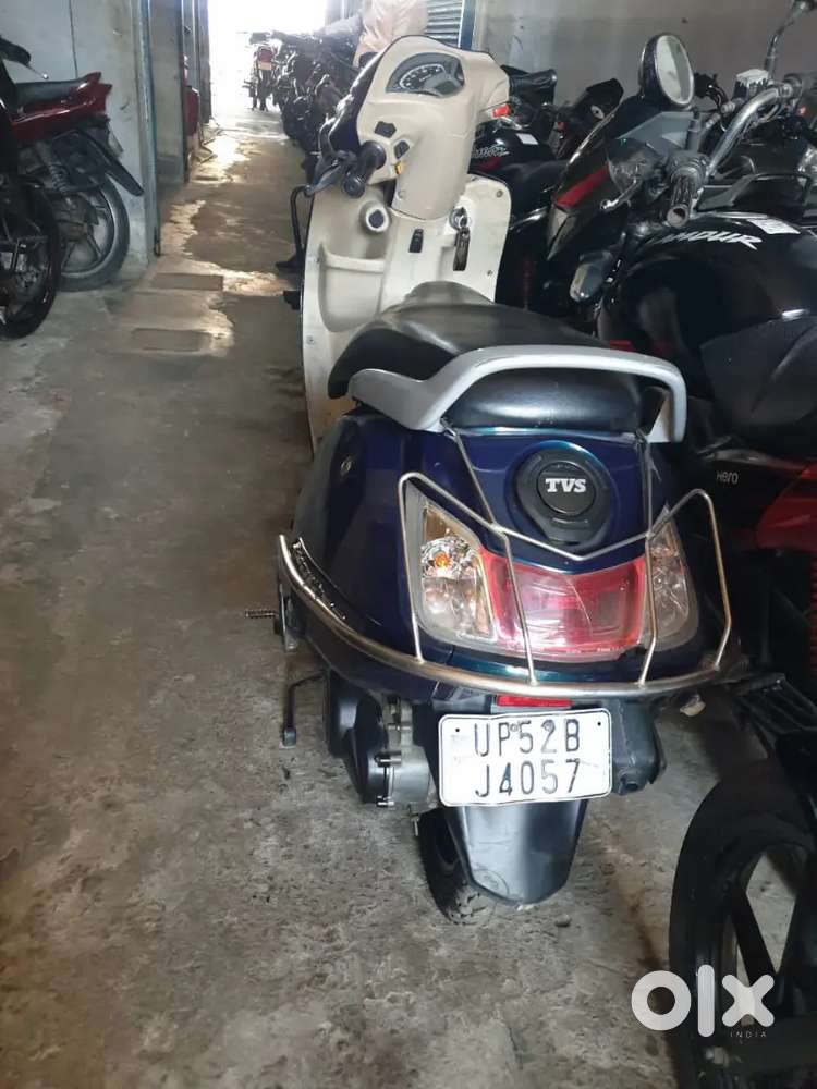 TVS Jupiter Scooty