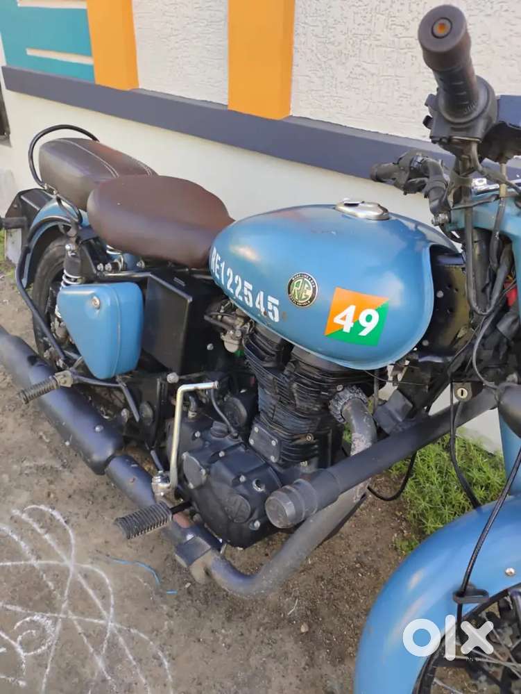 Royal Enfield classic 350 Airborne Blue