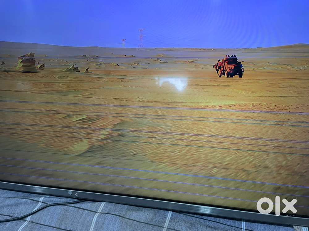 Lg 43inch 4k smart  few line u can see pic