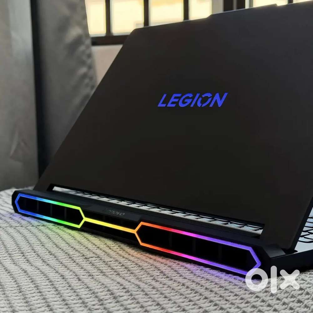 Lenovo Legion Pro 7i Gen 10 (2025)