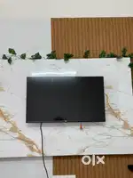 TCL Smart LED TV 32 Inches Brand New Condition