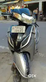 Single hand driven
