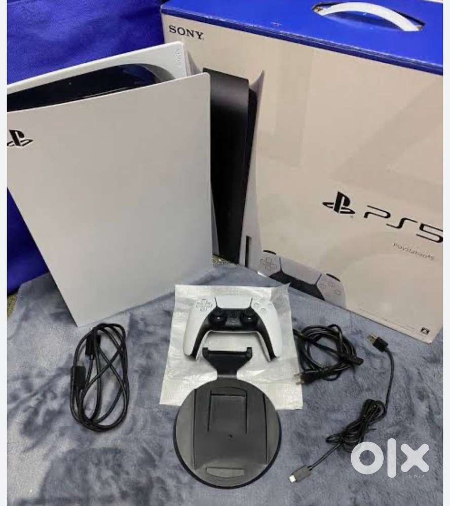 PS5 standard edition ,
