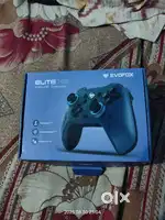 Evofox Elite X2 wireless gamepad