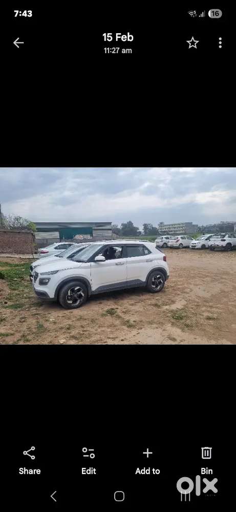 Hyundai Venue 2019 Petrol 24500 Km Driven