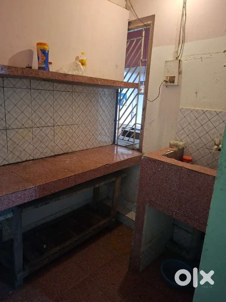 1 bhk house for rent at prime location