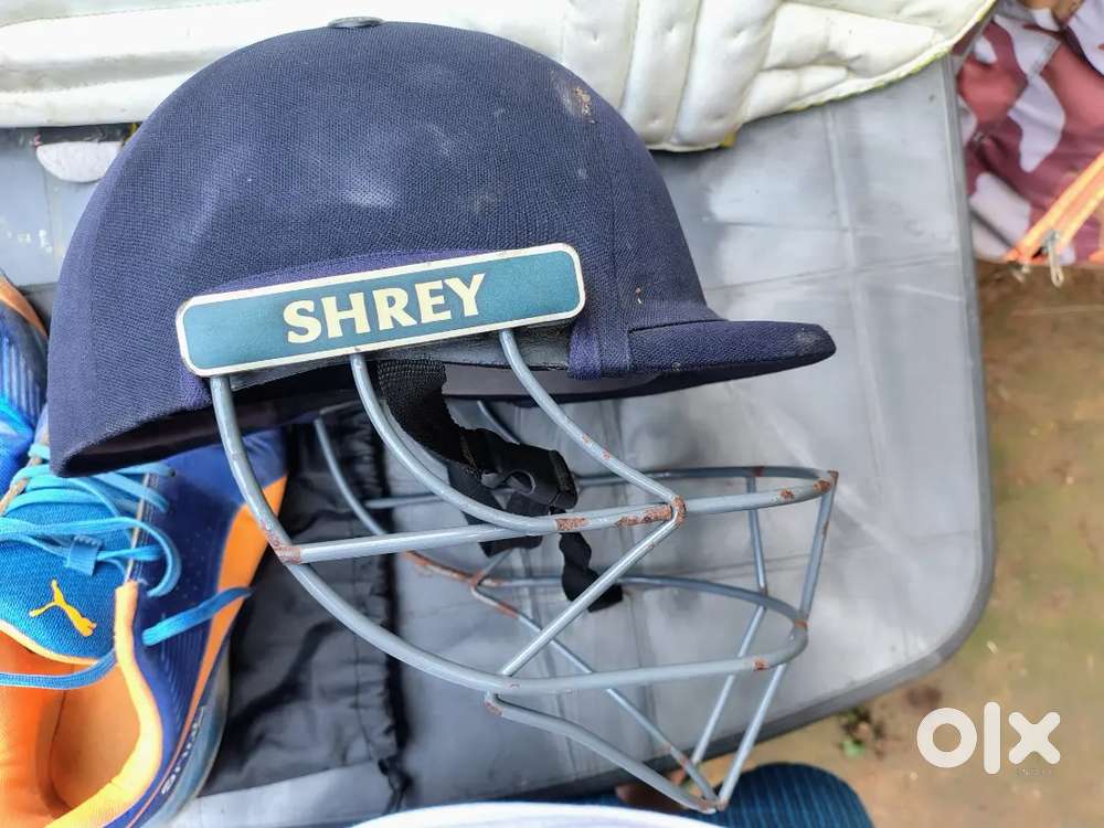 Cricket kit ( left handed )