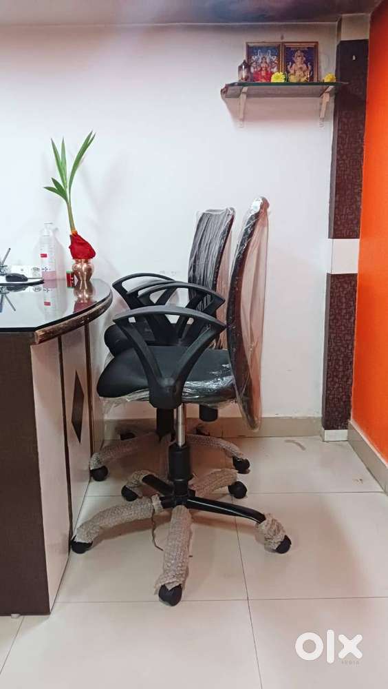 fully furnished office space available for rent