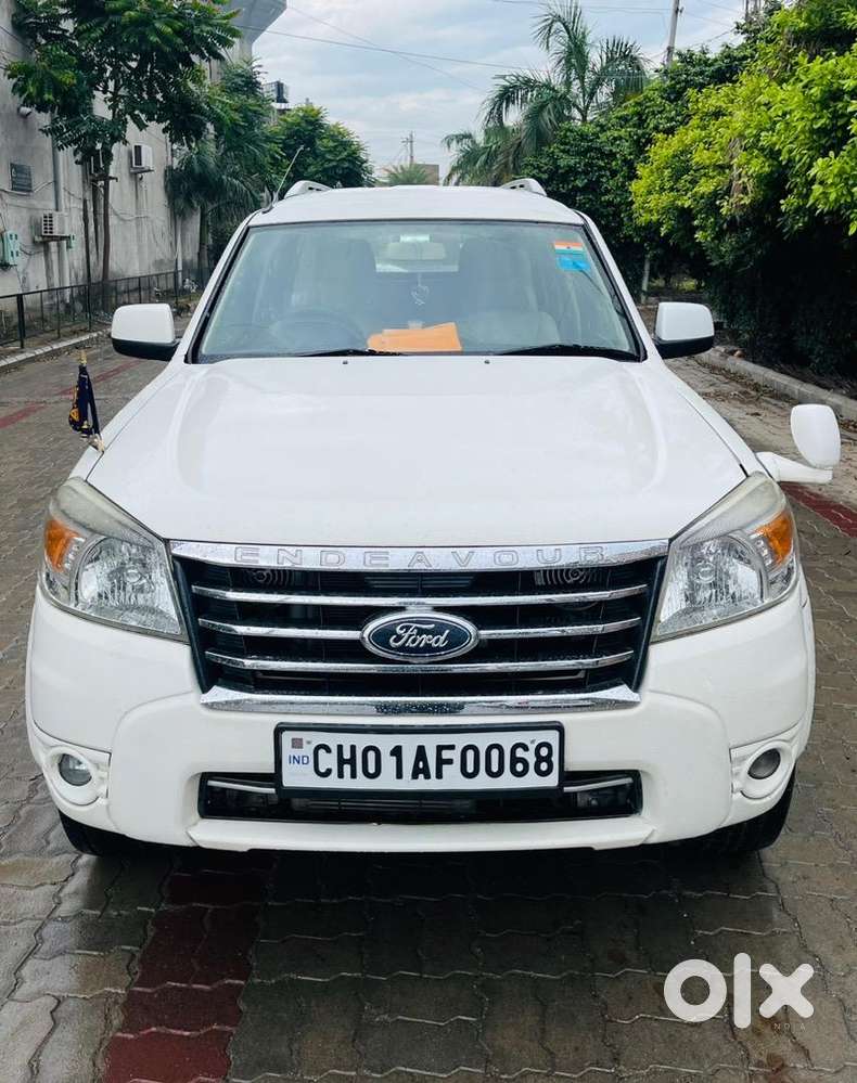 Ford Endeavour 2010 Diesel 98900 Km Driven