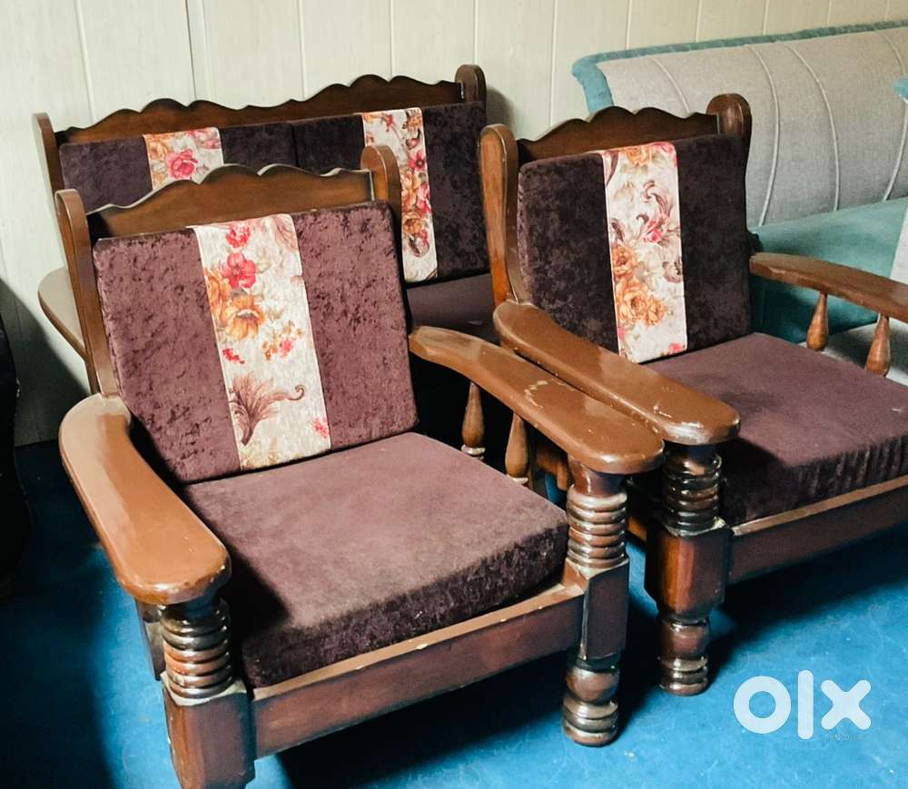 Sofa set at minimum price