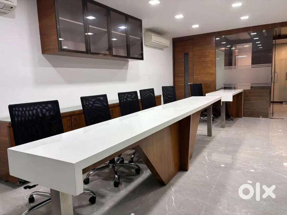 1500 Ft Luxurious Fully Furnish Office For Rent. AT Sindhubhavan Road