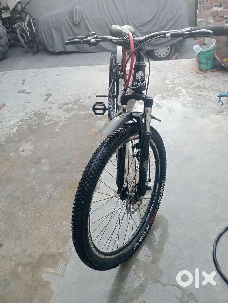 Cycle is new Raping the paper and free cycle lock and  water bottle