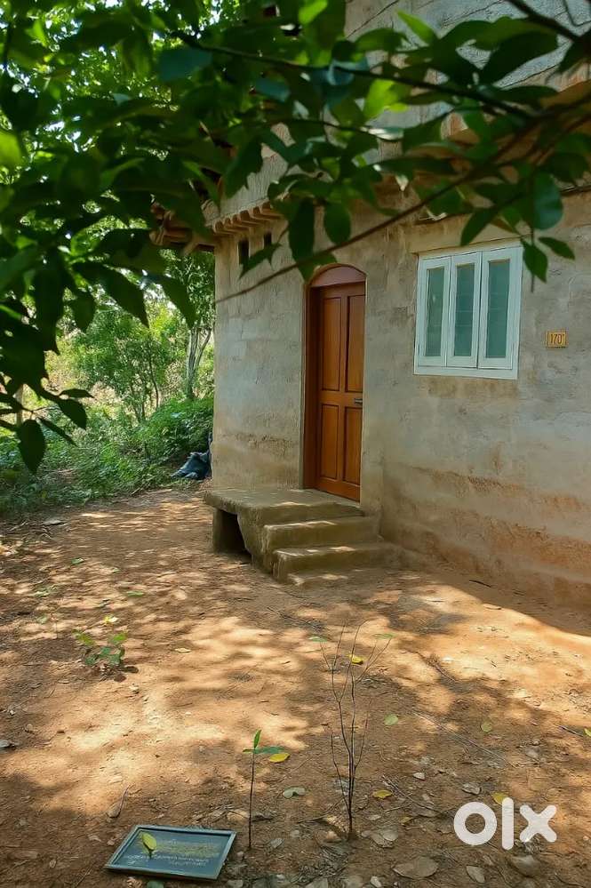 HOUSE FOR RENT ₹3,000Rs AT NEYYATTINKARA