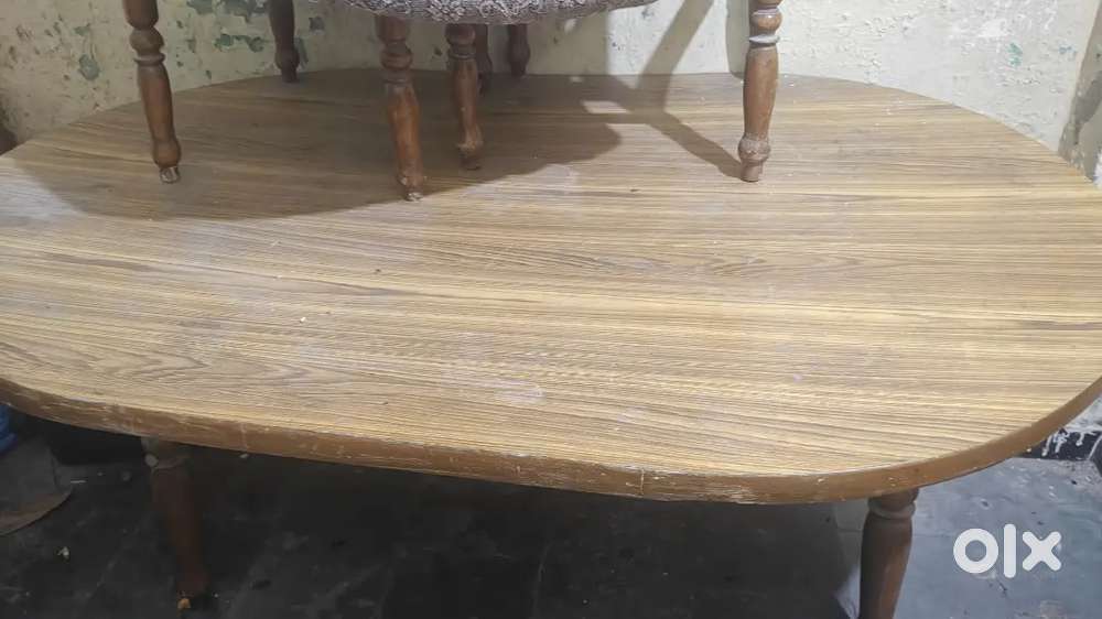 Dining table 3 cher ke sath