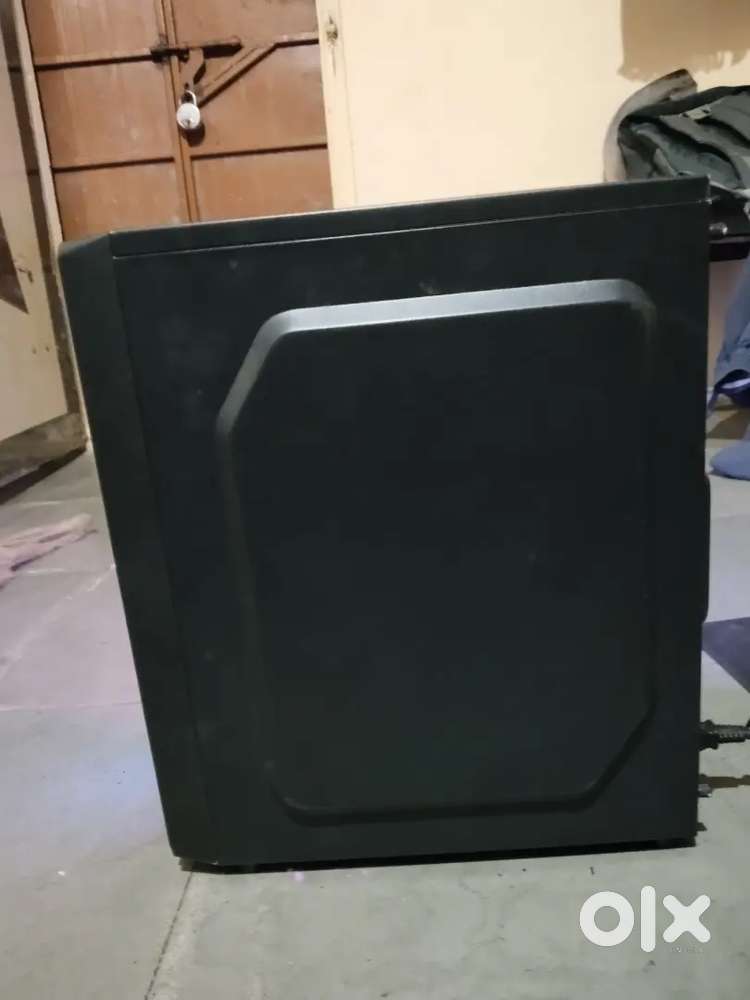 A gaming computer without graphic card