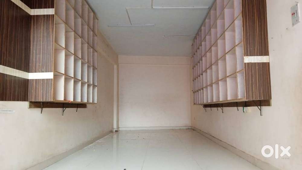 285 sft Shop for Rent 13000/-
