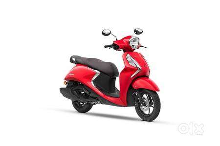 YAMAHA HYBRID FASCINO AND RAYZR  FOR JUST 2000